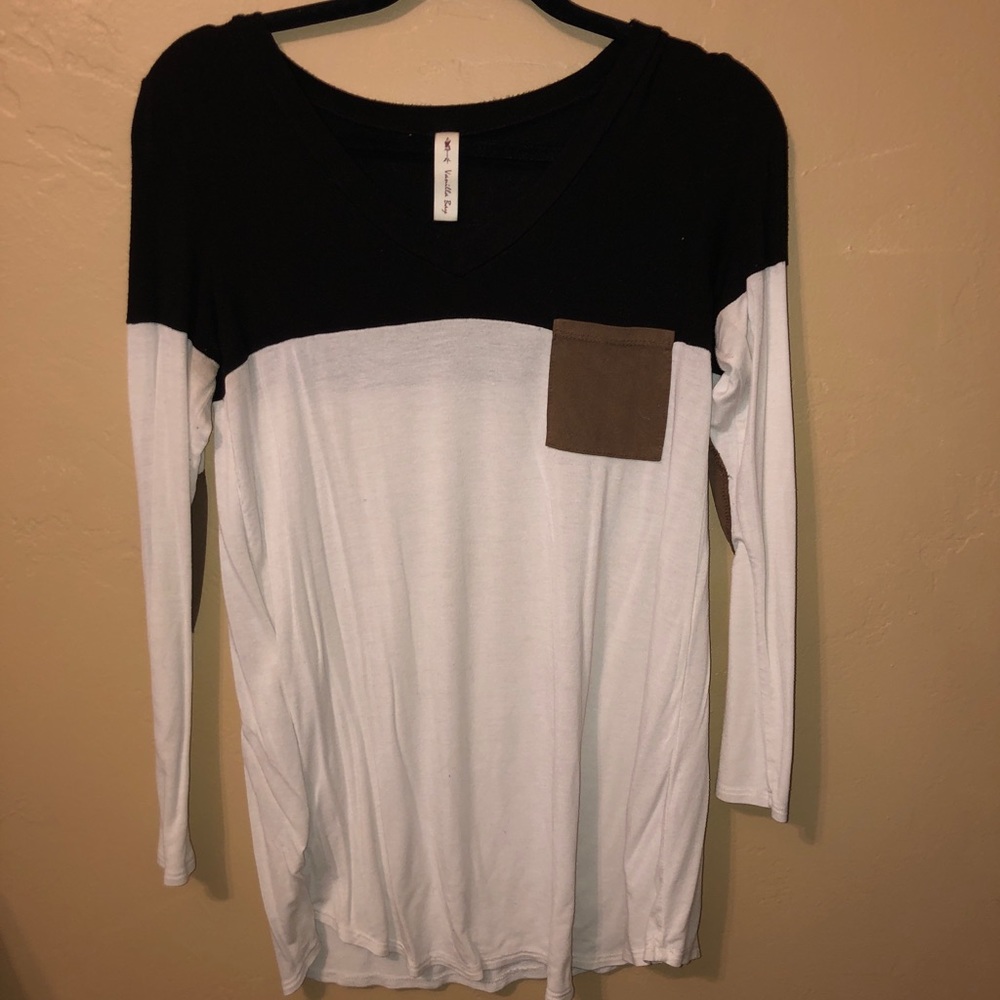 Long Sleeve Top🖤🤍